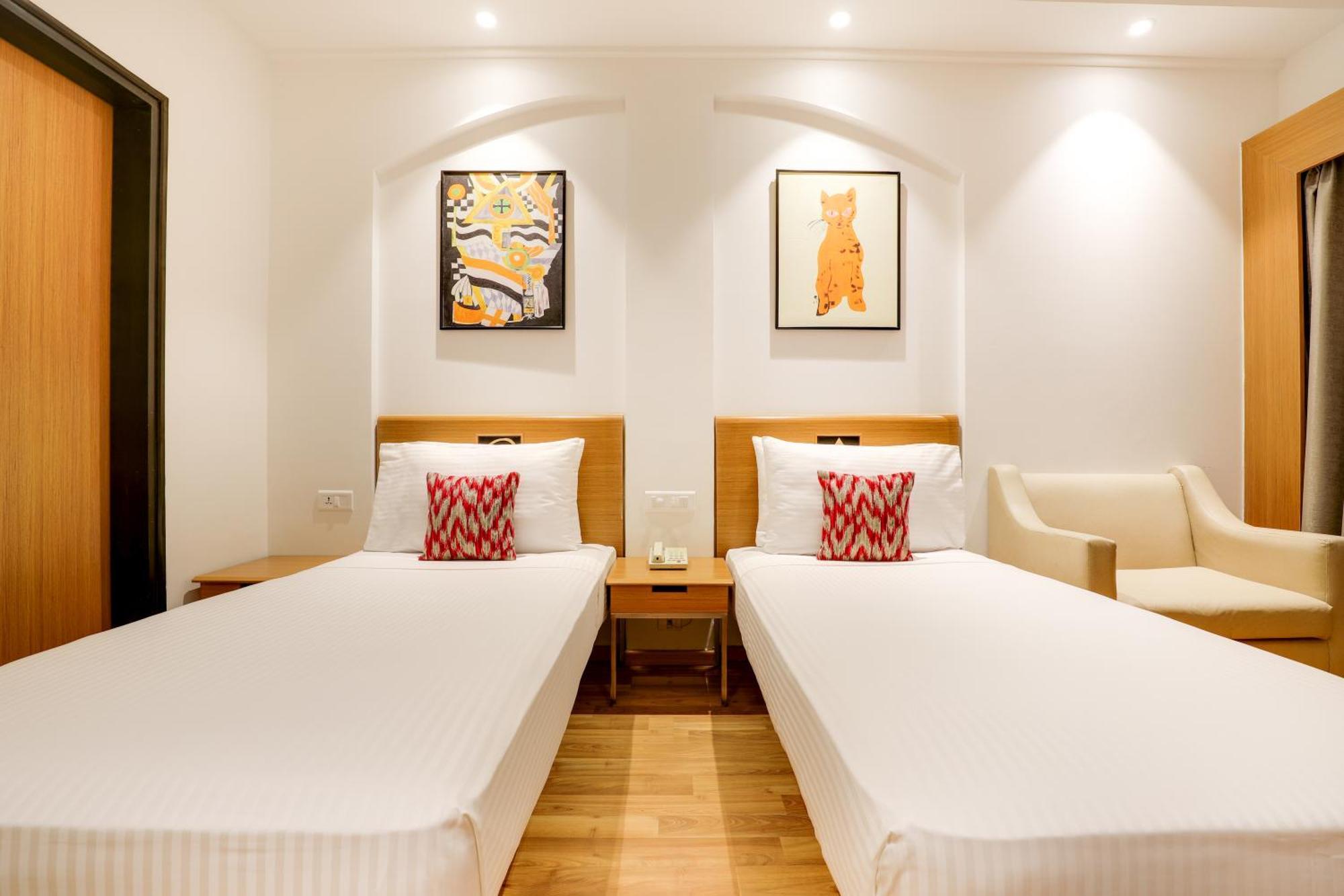Lemon Tree Hotel Chandigarh Exterior photo