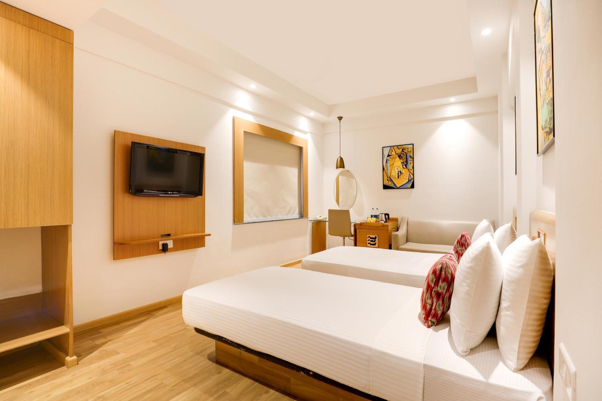 Lemon Tree Hotel Chandigarh Exterior photo