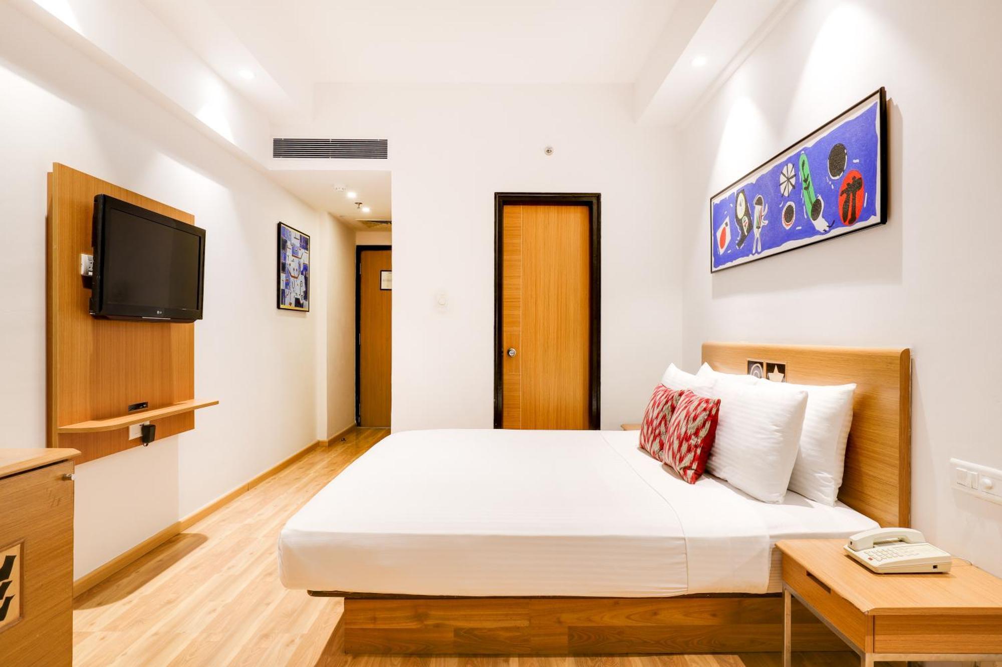 Lemon Tree Hotel Chandigarh Exterior photo