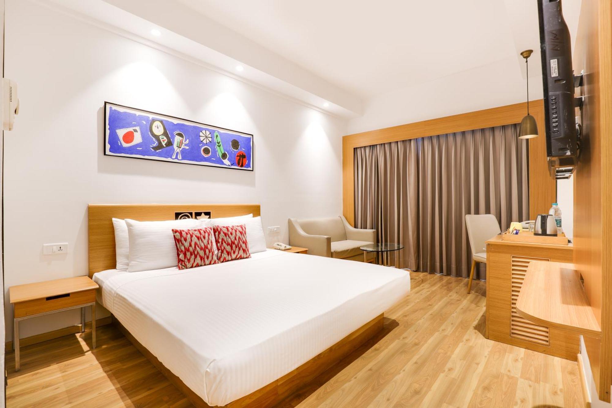 Lemon Tree Hotel Chandigarh Exterior photo