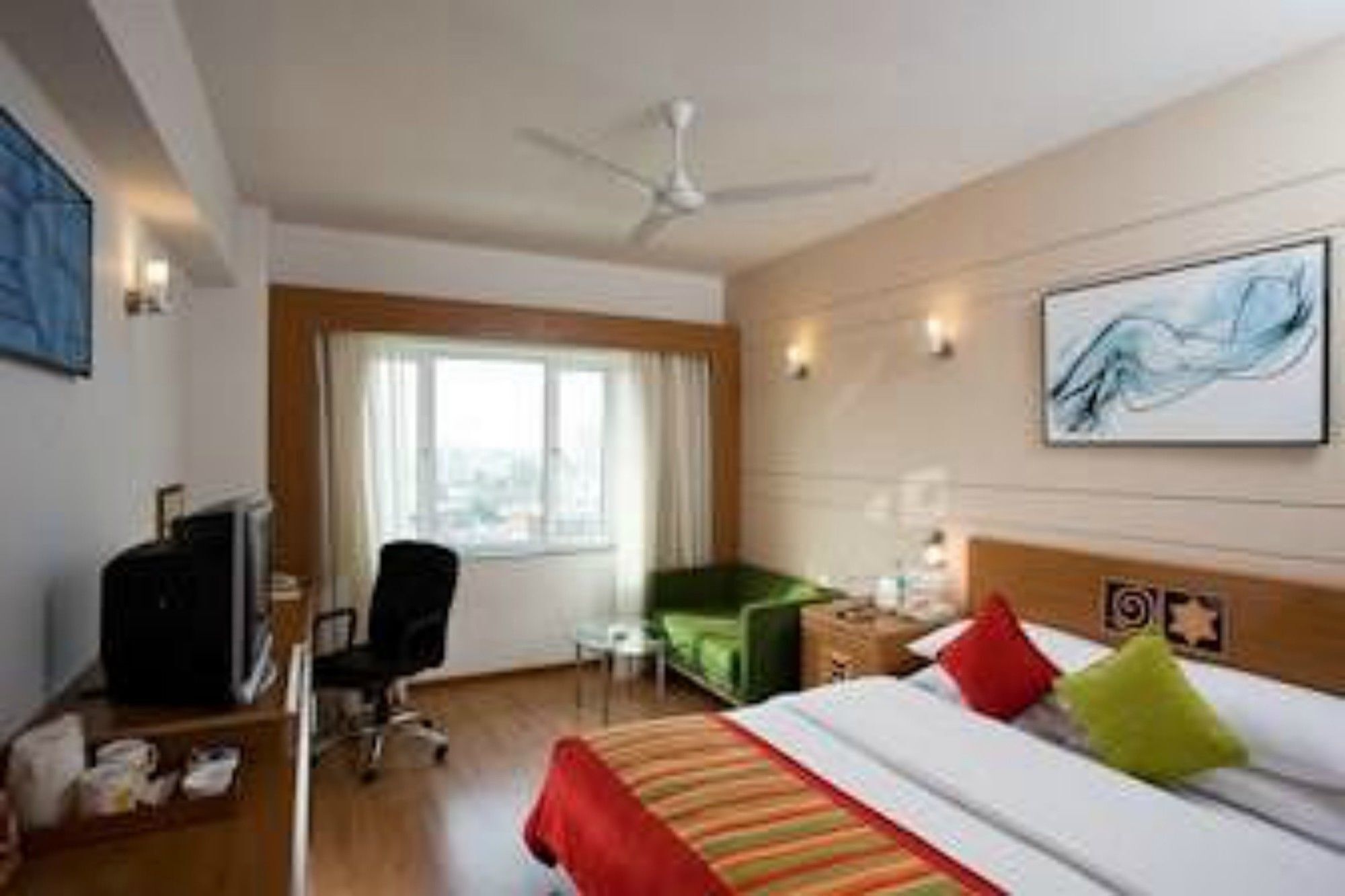 Lemon Tree Hotel Chandigarh Exterior photo
